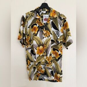 ALOHAS Tropical Floral Shirt - Yellow and Black 100% rayon